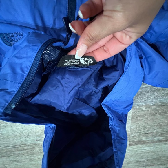 North Face lightweight Windbreaker Women’s  Size Small - Picture 4 of 6